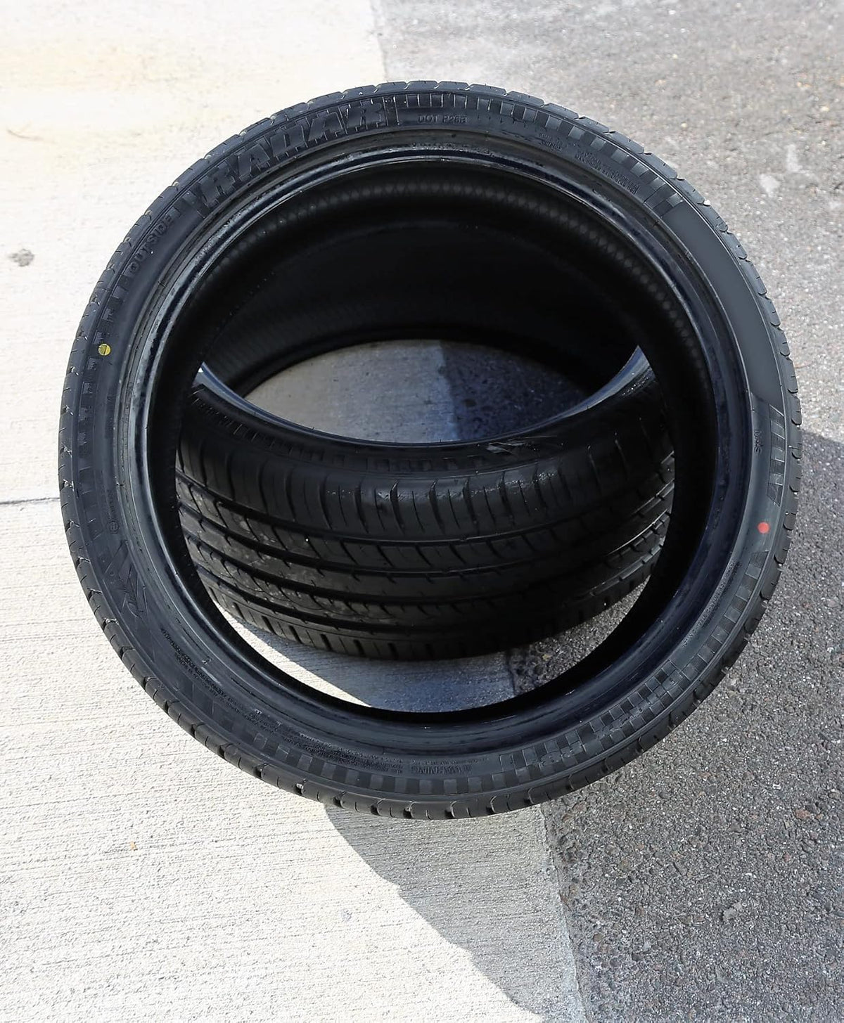 All-Season High Performance Radial Tire 245/35R21 96Y XL BSW Y72488