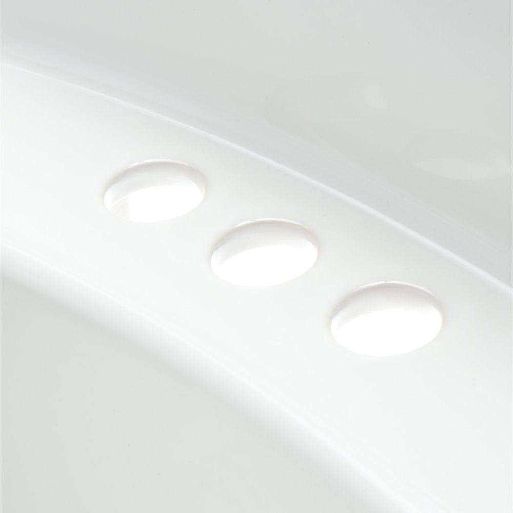 White Wall-Mount Bathroom Sink R973