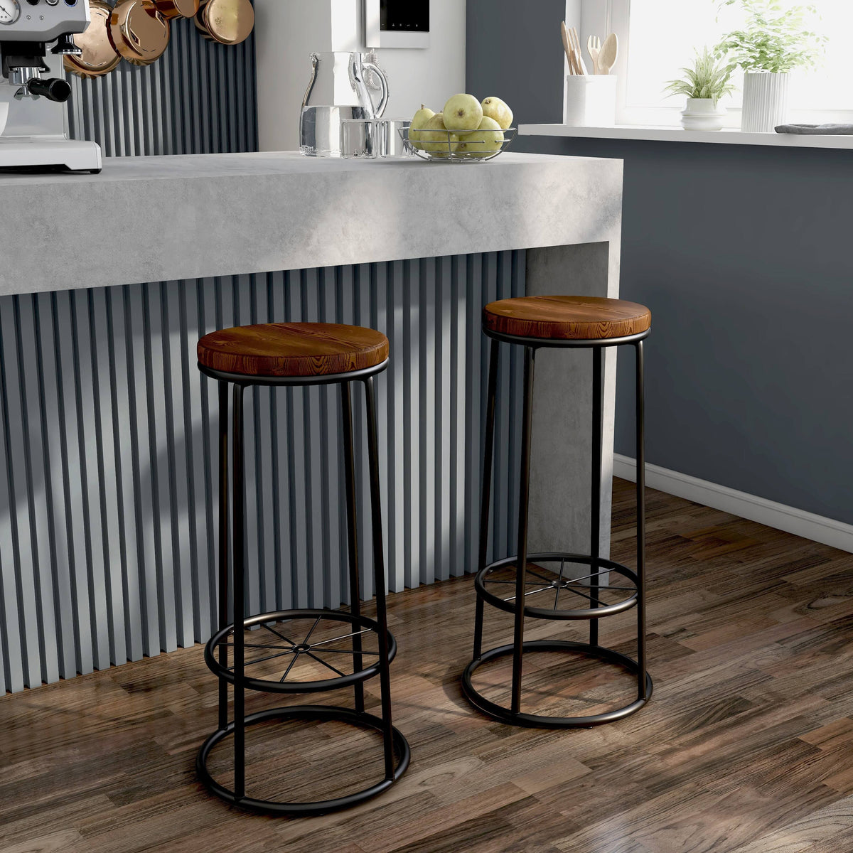Rustic Metal Barstools Set of 2 Coastal White D562616