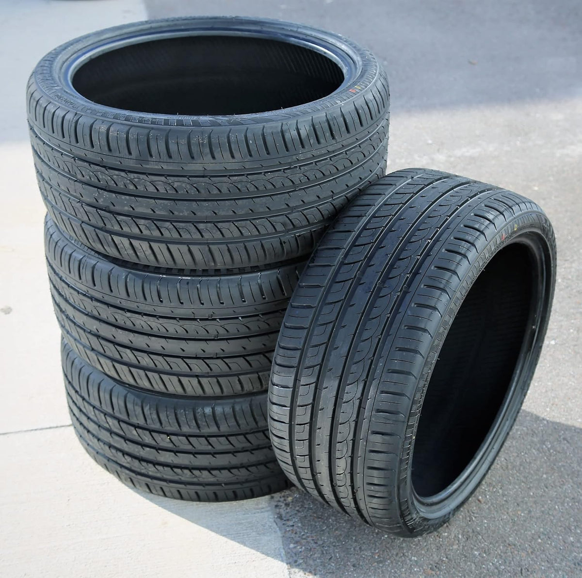 All-Season High Performance Radial Tire 245/35R21 96Y XL BSW Y72488