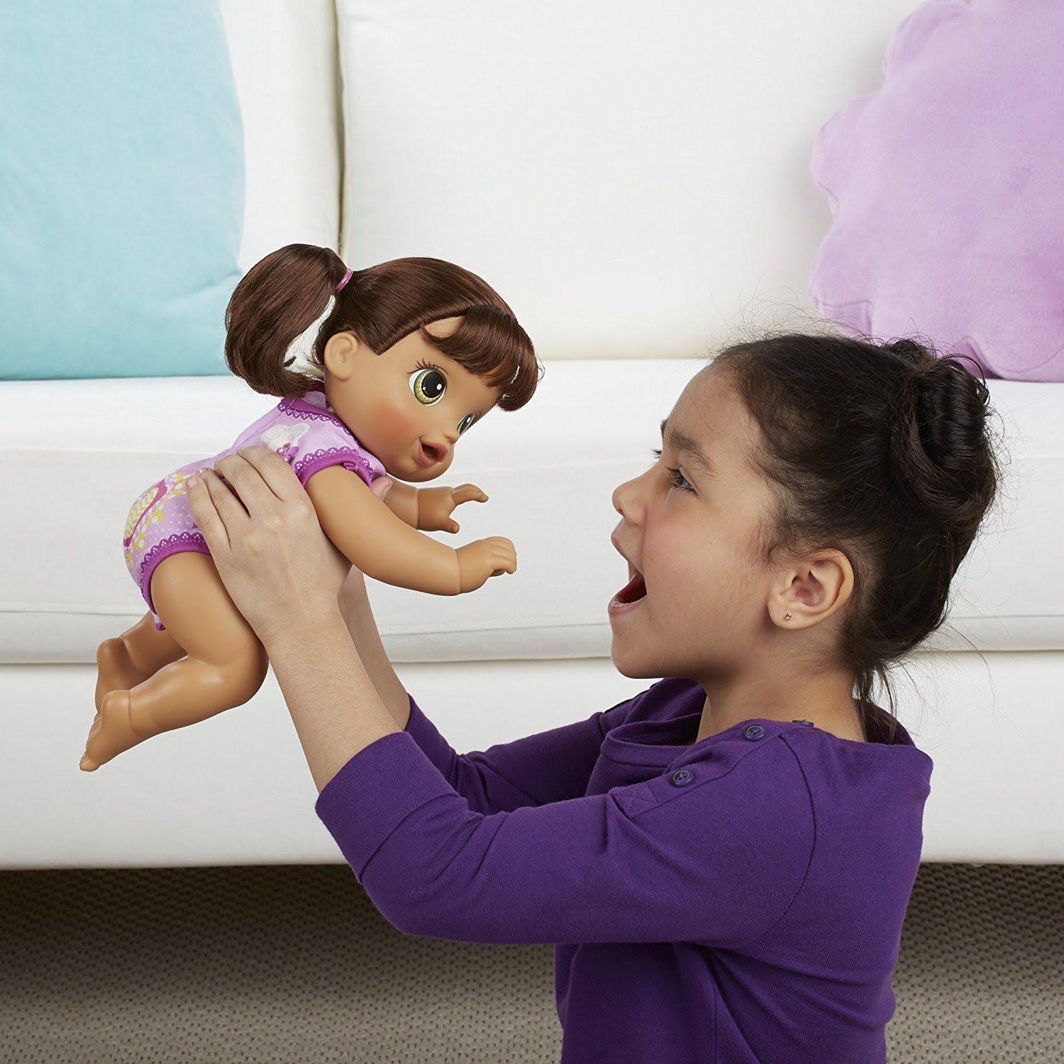 Baby Alive Baby Go Bye Bye (Brunette) D226115