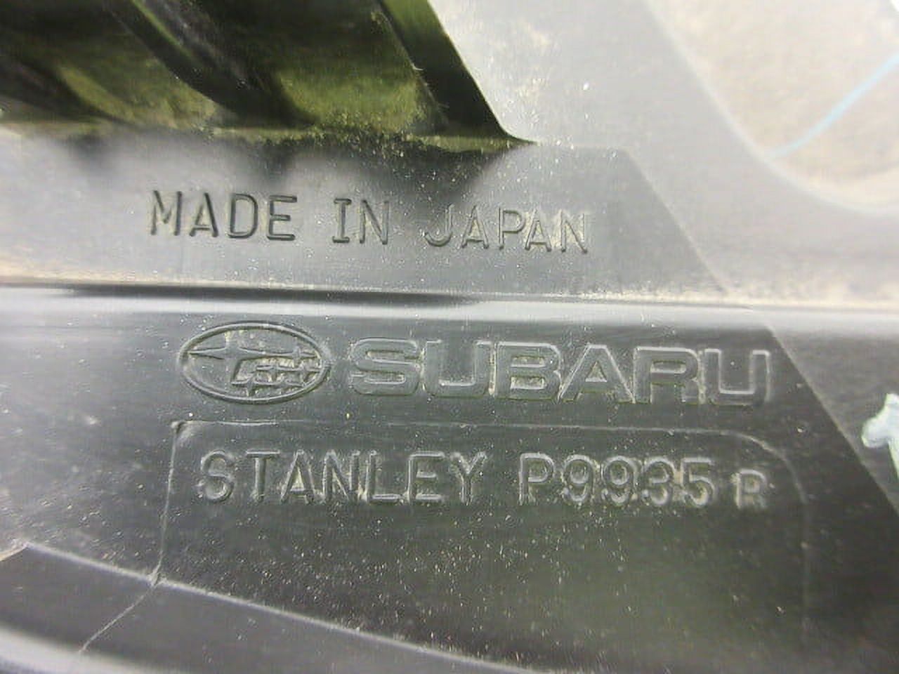 Passenger Head Lamp Assembly D683581