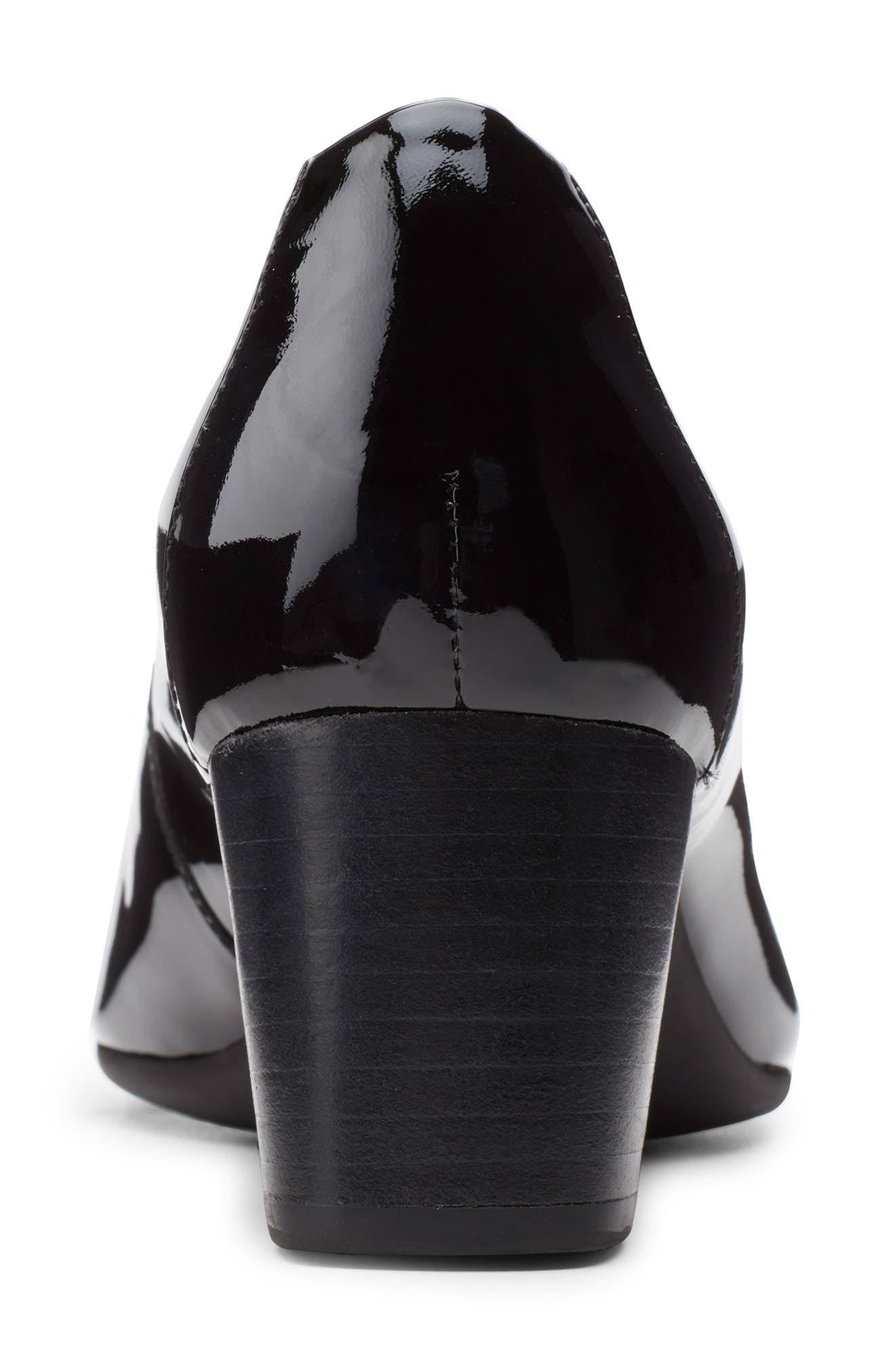 Black Cosmo Pump H198928