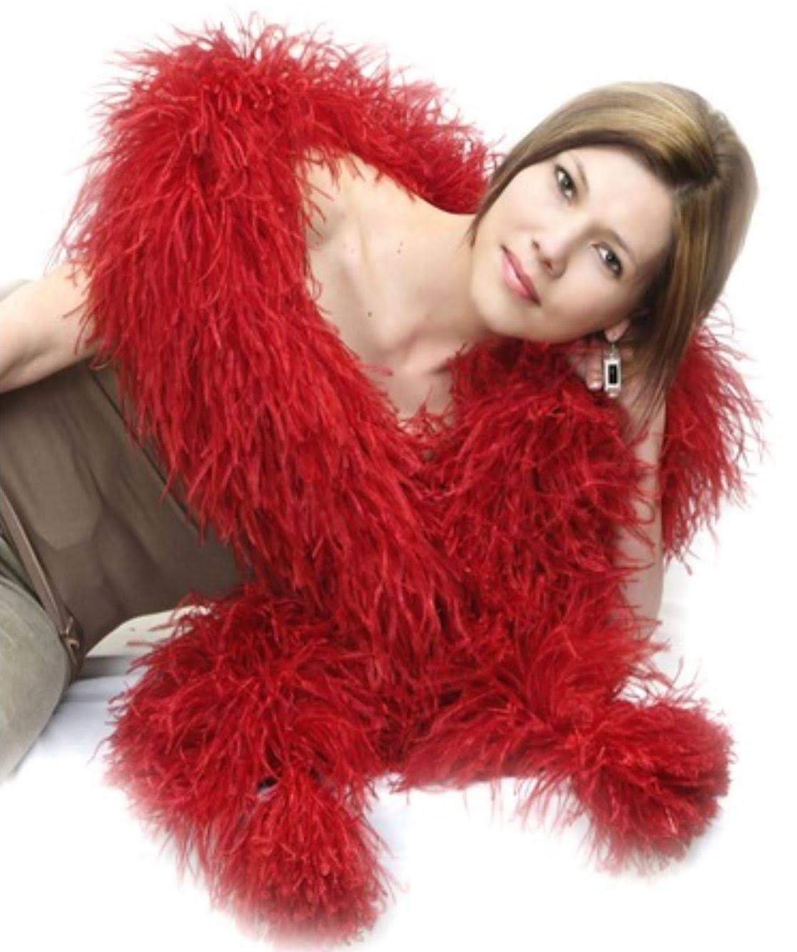 6 Ply Hot Pink Ostrich Feather Boa W3687