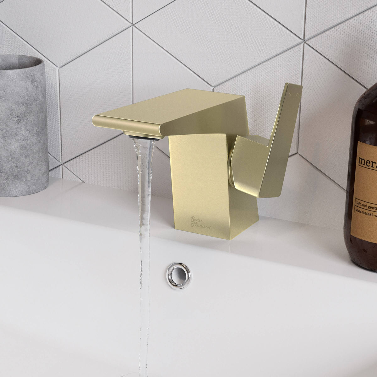 Brushed Nickel Single Hole Bathroom Faucet F198307